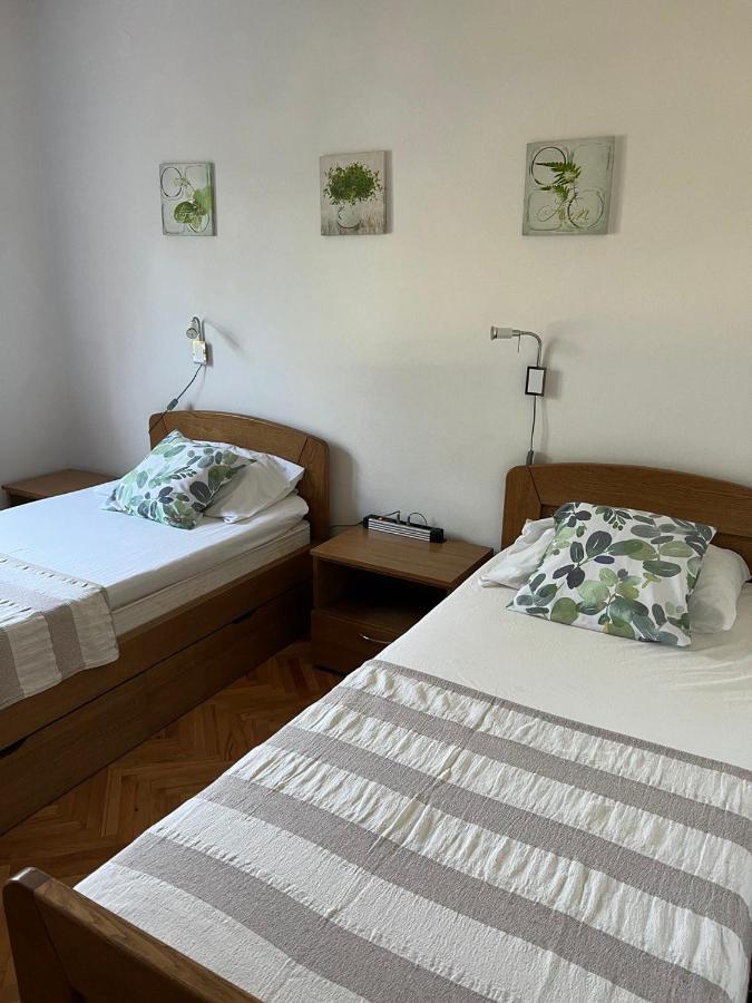 Domus Maria With Swimming Pool And Free Parking Villa Banjole Exteriör bild