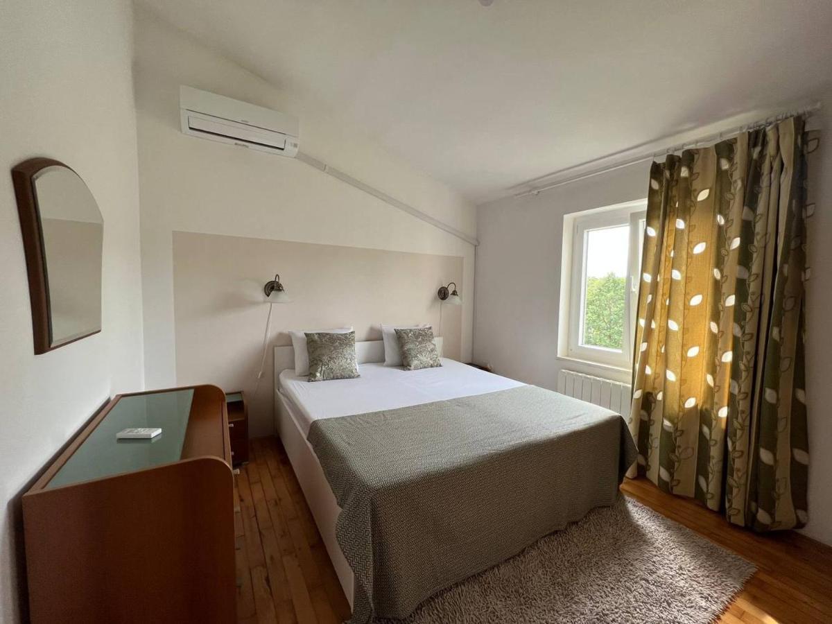 Domus Maria With Swimming Pool And Free Parking Villa Banjole Exteriör bild