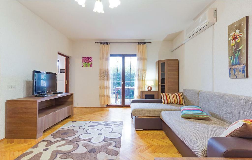 Domus Maria With Swimming Pool And Free Parking Villa Banjole Exteriör bild